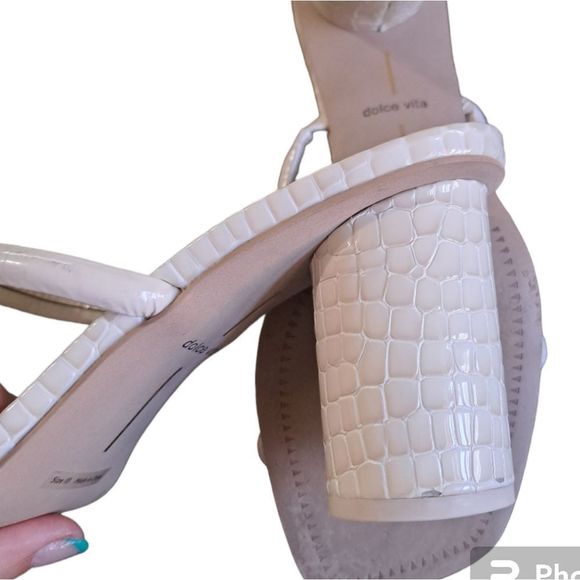 Dolce Vita Noles Wide Heels Re:Vita in IVORY PATENT CROCO LEATHER - Picture 2 of 10